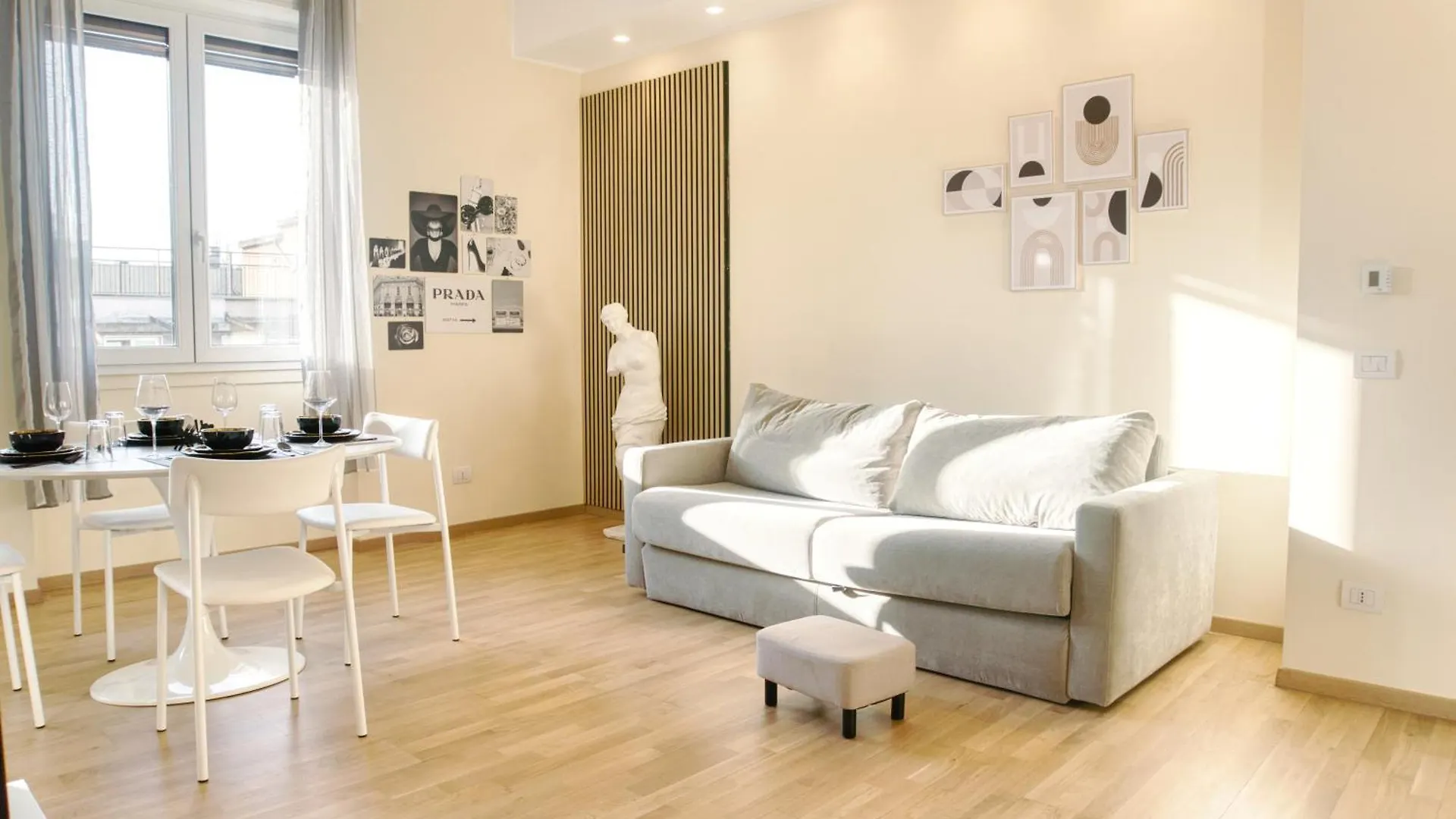 Apartment Corso Vittorio Emanuele Grandsuite - Best Position In Milan Next To Duomo Italy