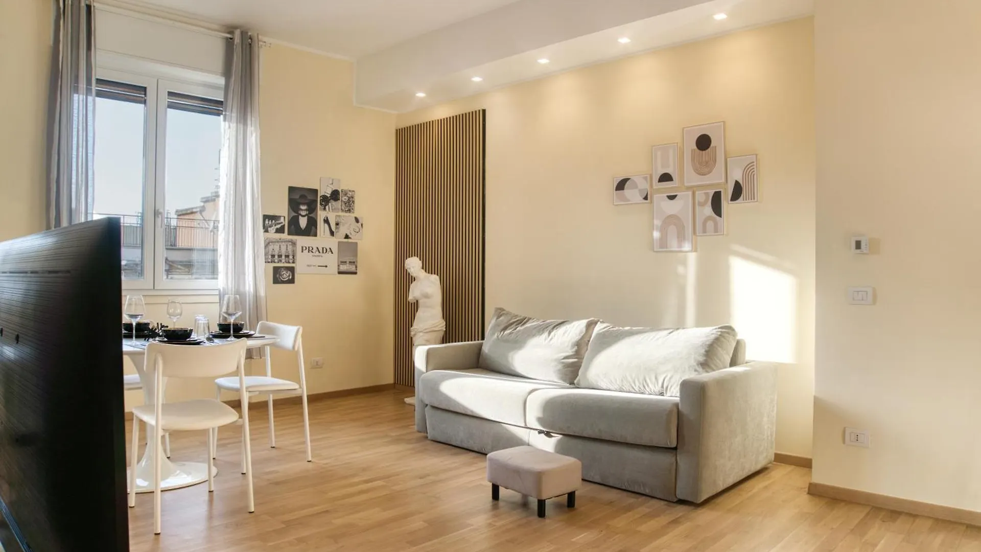 아파트 Corso Vittorio Emanuele Grandsuite - Best Position In Milan Next To Duomo